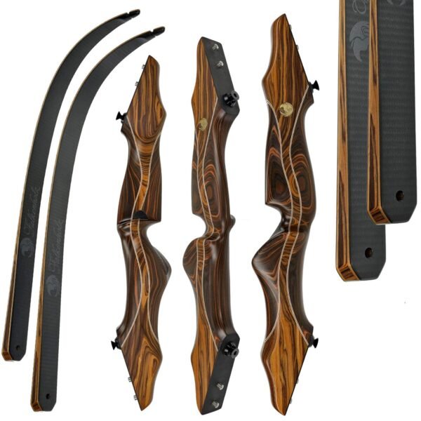 Fünf Peregrine Ebano Blume Palisander Takedown Recurve-Bogenteile - drei ergonomische Tragegurte in brauner Holzmaserung und zwei Paar schwarze Wurfarme mit Holzakzenten - sind auf weißem Hintergrund abgebildet.