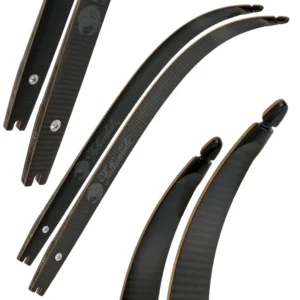 Nahaufnahme von vier schwarzen ILF Wurfareme Recurve-Bogengliedern mit Holzakzenten und Nocken, jedes mit dem Dragonbow-Logo. Die Wurfarme sind aus verschiedenen Blickwinkeln auf weißem Hintergrund dargestellt.